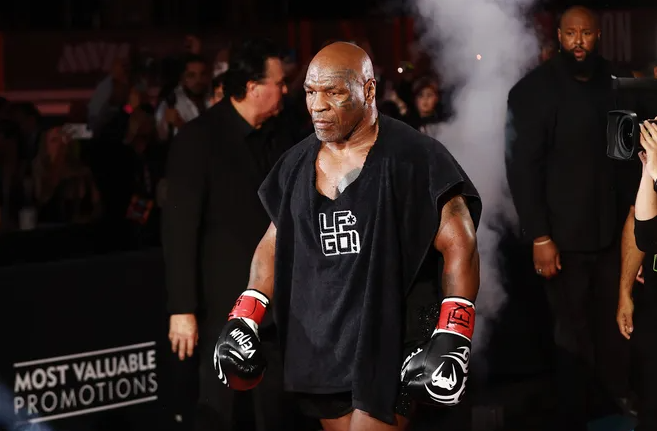 “How To Watch the Mike Tyson vs Floyd Mayweather Fight Live: Key Dates, Ages, and Viewing Tips”